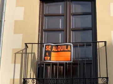 MURCIA.-Fomento asegura que ya revisa las ayudas al alquiler mientras Podemos-IU-AV denuncia una ejecución del 5,9% MURCIA.-Fomento asegura que ya revisa las ayudas al alquiler mientras Podemos-IU-AV denuncia una ejecución del 5,9%