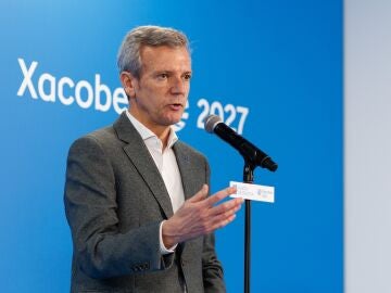 El presidente de la Xunta, Alfonso Rueda, participa en la inauguraci&oacute;n de la nueva sala de espera de Oncolog&iacute;a del Complexo Hospitalario Universitario de Santiago (CHUS)REMITIDA / HANDOUT por DAVID CABEZ&Oacute;N @ XUNTAFotograf&iacute;a remitida a medios de comunicaci&oacute;n exclusivamente para ilustrar la noticia a la que hace referencia la imagen, y citando la procedencia de la imagen en la firma26/02/2026