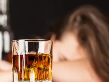 La justicia de Murcia avala el despido de un trabajador de baja por ansiedad que consumía alcohol durante el tratamiento La justicia de Murcia avala el despido de un trabajador de baja por ansiedad que consumía alcohol durante el tratamiento