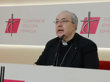 García Magán informa de los asuntos abordados en la 272 reunión de la Comisión Permanente MADRID, 26/02/2026.- El secretario general de la Conferencia Episcopal Española (CEE), Francisco César García Magán, explica los asuntos abordados en la 272 reunión de la Comisión Permanente, este jueves en Madrid. EFE/ Zipi Aragon