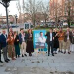 Fern&aacute;ndez Ma&ntilde;ueco en el acto celebrado en Valladolid acompa&ntilde;ado por Mar&iacute;a Pardo, Isabel Blanco, Conrado &Iacute;scar y Carnero, entre otros