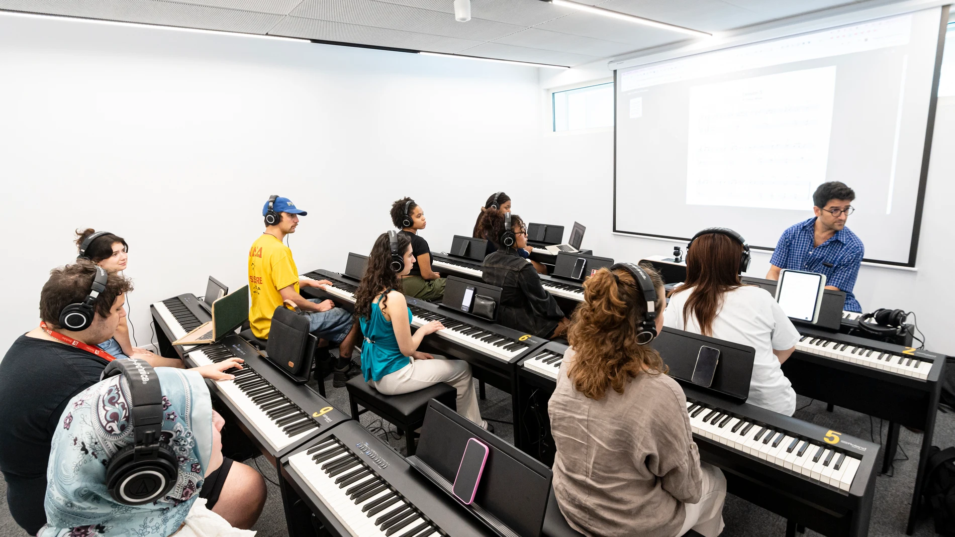 Berklee inaugura los nuevos espacios de su campus en Valencia