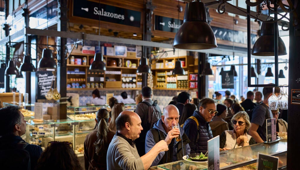 El Mercado de San Miguel reabre este jueves tras finalizar los trabajos de refuerzo y consolidación de su cime