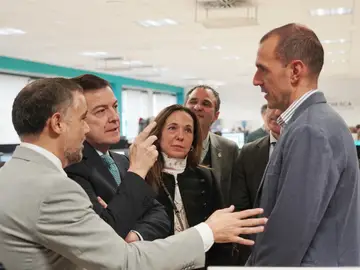 Mañueco y María José Álvarez visitan la empresa Tresca en el Parqu Tecnológico de León Mañueco y María José Álvarez visitan la empresa Tresca en el Parqu Tecnológico de León