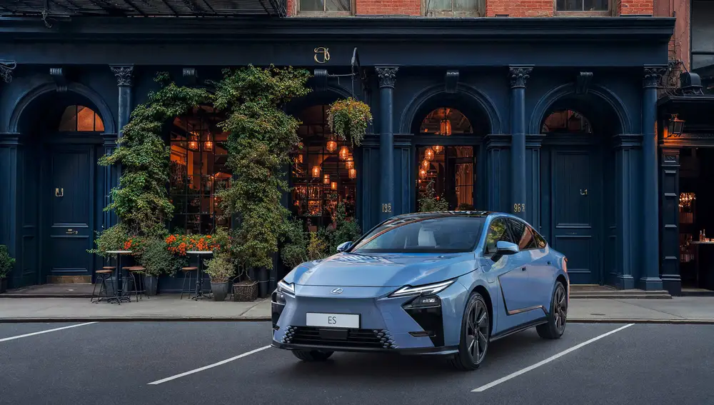 Lexus ES