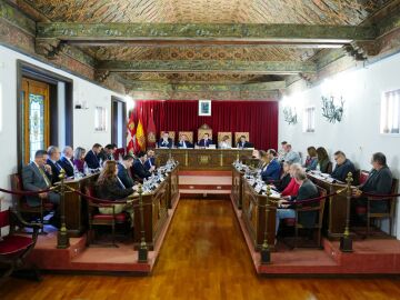 Conrado &Iacute;scar preside el Pleno de la Diputaci&oacute;n de Valladolid