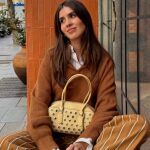 Mery Turiel con pantal&oacute;n de rayas de Mango