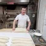 Los franceses que vienen a aprender de los pasteleros valencianos