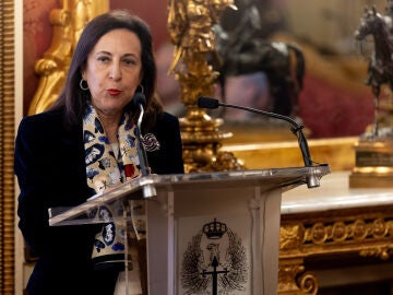 La ministra de Defensa, Margarita Robles, durante la entrega el Premio Extraordinario de Defensa al exministro y alto representante de la UE para Asuntos Exteriores, en el Cuartel General del Ej&eacute;rcito de Tierra, a 27 de febrero de 2026, en Madrid (Espa&ntilde;a). El premio le ha sido concedido al Borrel en reconocimiento a su trabajo y trayectoria profesional. 27 FEBRERO 2026 Eduardo Parra / Europa Press 27/02/2026