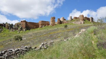 Un castillo para salvar un pueblo: c&oacute;mo la rehabilitaci&oacute;n de Hornachos busca frenar la despoblaci&oacute;n con turismo medieval