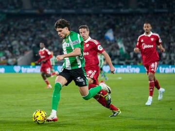 Abde Ezzalzouli of Real Betis in action during the Spanish league, LaLiga EA Sports, football match played between Real Betis and Sevilla FC at La Cartuja stadium on March 1, 2026, in Sevilla, Spain. AFP7 01/03/2026 ONLY FOR USE IN SPAIN