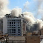 US-Israeli attacks continue in Iran