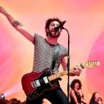 Viva Suecia revienta el Roig Arena con m&aacute;s de 16.000 personas entregadas al grupo indie murciano