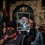 Una concentraci&oacute;n rechaza en Pamplona el "ataque imperialista" en Iran