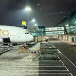 Ir&aacute;n.- Cuatro heridos en el aeropuerto de Dub&aacute;i por el impacto de proyectiles lanzados desde Ir&aacute;n