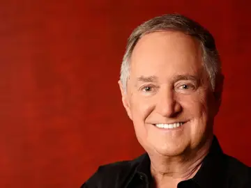 Muere Neil Sedaka, prestigioso compositor y cantante de éxitos como "Oh, Carol!" Muere Neil Sedaka, prestigioso compositor y cantante de éxitos como "Oh, Carol!"