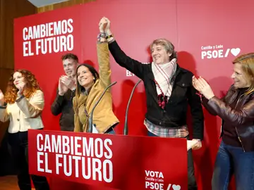 El secretario general del PSOECyL y candidato a la Presidencia de la Junta, Carlos Martínez, en el acto público celebrado en Bembibre El secretario general del PSOECyL y candidato a la Presidencia de la Junta, Carlos Martínez, en el acto público celebrado en Bembibre