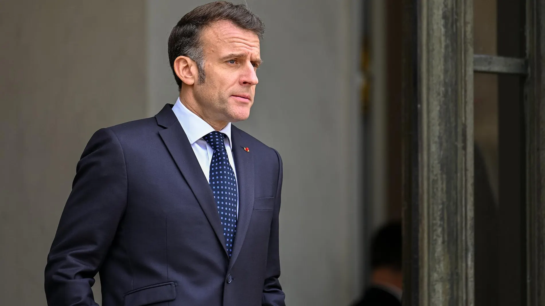 Macron anuncia que Francia reforzará su arsenal nuclear "a la altura del desafío" internacional
