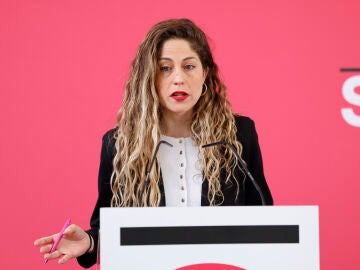 MADRID, 02/03/2026.- La co-coordinadora de Sumar, Lara Hern&aacute;ndez, ofrece un rueda de prensa sobre asuntos de actualidad pol&iacute;tica, este lunes en Madrid. EFE/ Mariscal