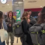 Los concursantes de 'Supervivientes 2026' en el aeropuerto antes de partir a Honduras