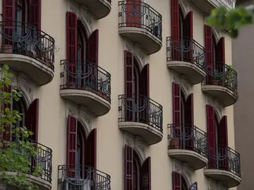 Economía/Vivienda.- El precio del alquiler escala un 7,8% en febrero, pero cae ligeramente en Cataluña, según Idealista Economía/Vivienda.- El precio del alquiler escala un 7,8% en febrero, pero cae ligeramente en Cataluña, según Idealista