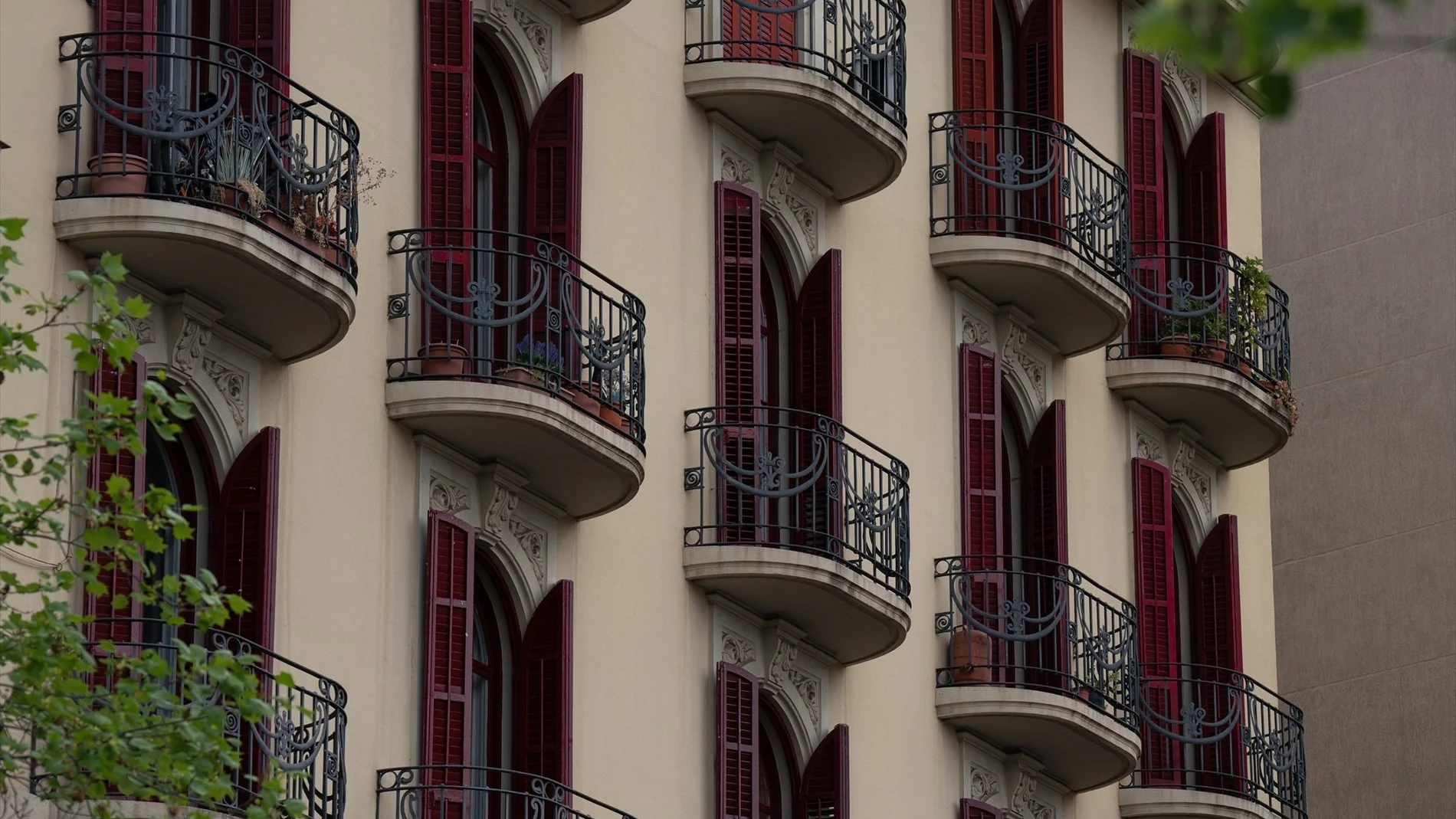 Economía/Vivienda.- El precio del alquiler escala un 7,8% en febrero, pero cae ligeramente en Cataluña, según Idealista