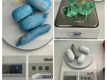 La Guardia Civil destapa un goteo de 'body packing' en Tenerife II con crack, hachís y anabolizantes La Guardia Civil destapa un goteo de 'body packing' en Tenerife II con crack, hachís y anabolizantes