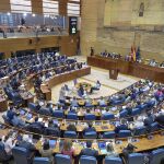 Vox insiste en reducir n&uacute;mero de diputados en Asamblea y PP dice que se har&aacute; cuando haya "otra mayor&iacute;a" en el Congreso