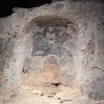 El ninfeo o fuente monumental con peces pintados ubicada en el patio de la casa, uno los hallazgos m&aacute;s interesantes 