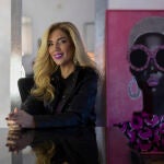 Rebeca reivindica treinta a&ntilde;os despu&eacute;s el empoderamiento adelantado de 'Duro de pelar'