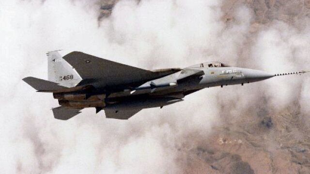 Un caza F-15 en una foto de archivo
