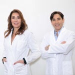 Juan Ram&oacute;n Mu&ntilde;oz Monta&ntilde;o, doctor en Bioqu&iacute;mica y Biolog&iacute;a Molecular y Mar&iacute;a Pilar de Castro Garc&iacute;a, doctora europea en Biolog&iacute;a Celular y Molecular