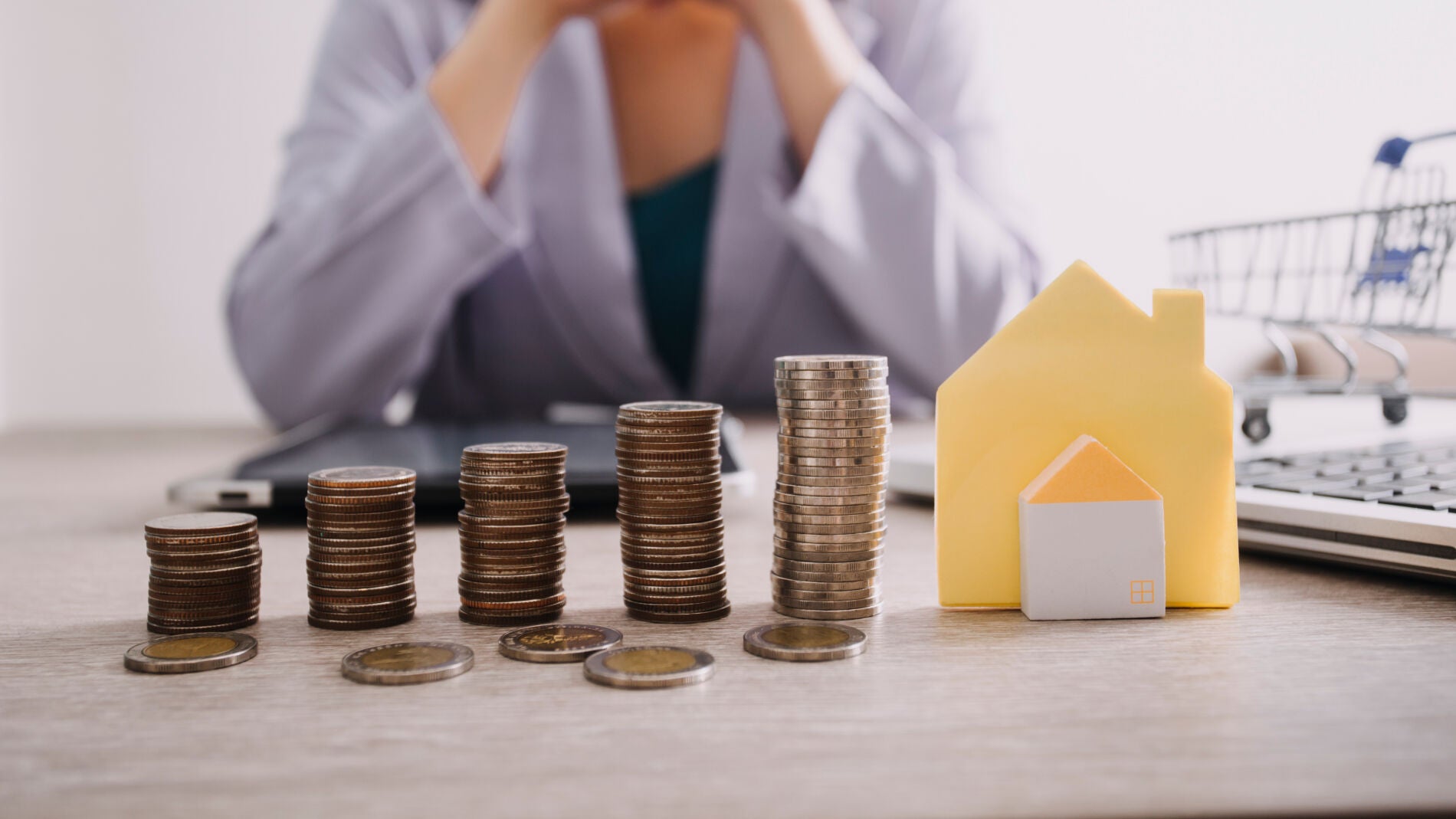 Marzo trae hipotecas fijas desde el 2,15% TIN: estas son las más baratas si no quieres sustos con el euríbor