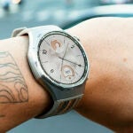 HUAWEI WATCH GT 6 Pro de titanio en la mu&ntilde;eca