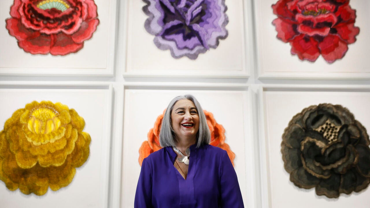 La artista Pilar Albarracín: "El arte político y social no tiene por qué ser feísimo"