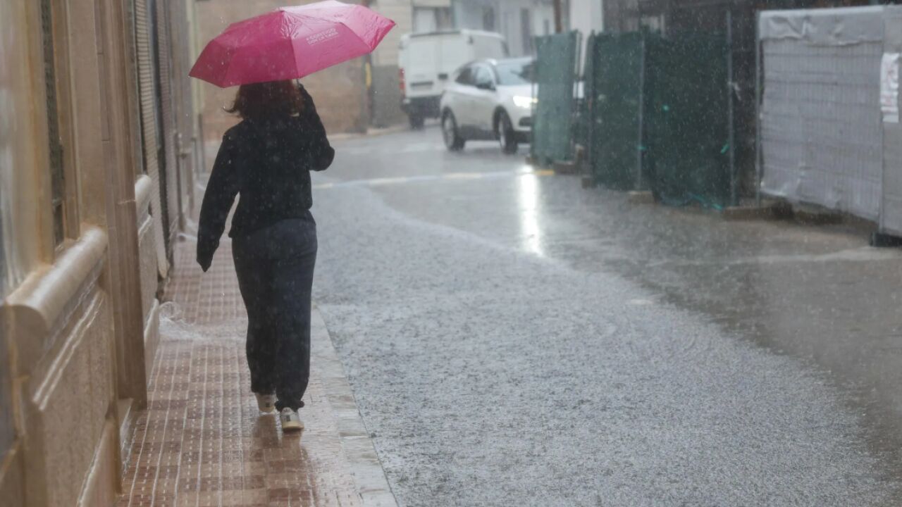 La borrasca Regina sacude Canarias con lluvia, viento y tormentas: lo peor, por venir