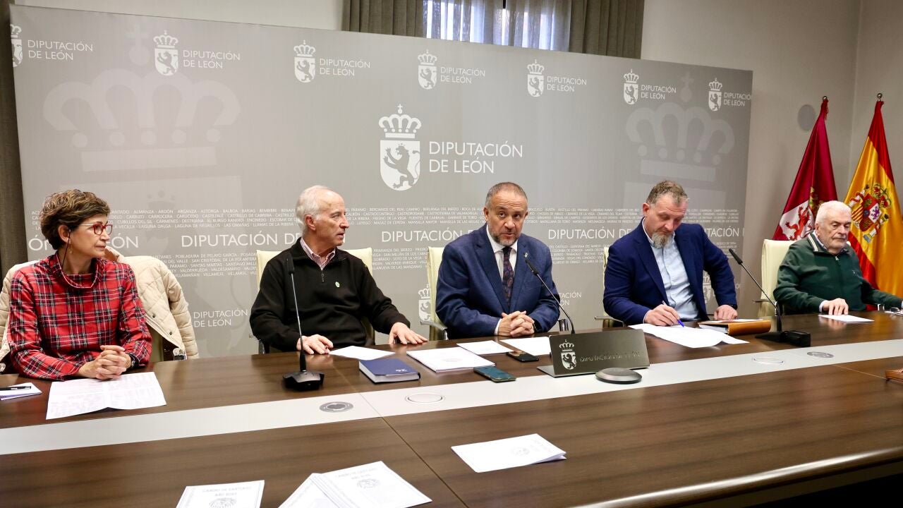 Proponen denominar al aeródromo leonés como "Aeropuerto de León Camino de Santiago"