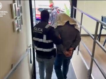 Uno de los detenidos en un centro de menores migrantes en Puerto de la Cruz con motivo de la 'Operaci&oacute;n Cabila'