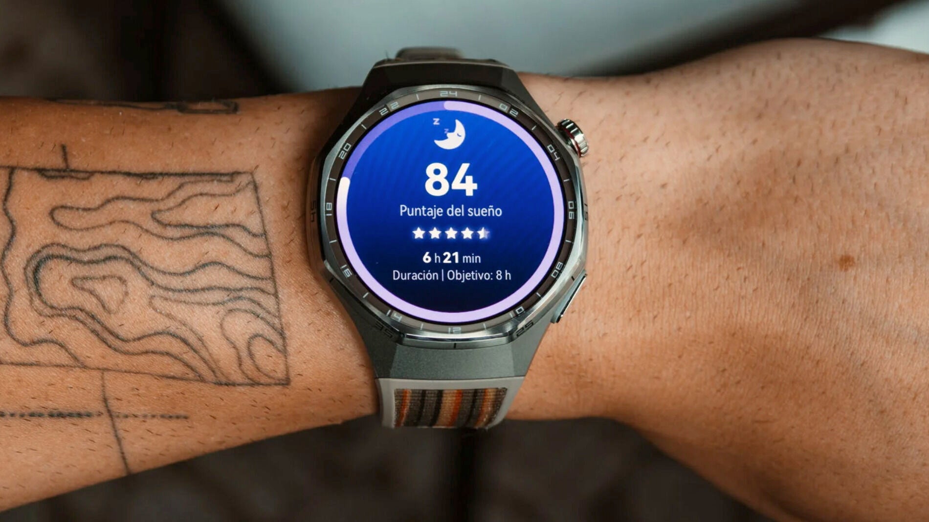 Caja de titanio y 21 días de batería: este smartwatch me tiene enamorado por completo