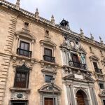 Fachada de la sede del TSJA en Granada.