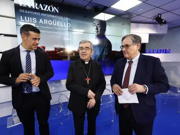José Beltrán, Luis Argüello y Francisco Marhuenda en el desayuno informativo de La Razón José Beltrán, Luis Argüello y Francisco Marhuenda en el desayuno informativo de La Razón