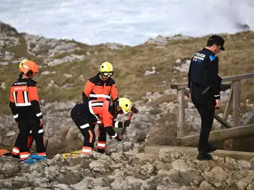 Sucesos.- El obispo de Santander expresa su "profundo dolor" por la tragedia de El Bocal y pide rezar por las víctimas Sucesos.- El obispo de Santander expresa su "profundo dolor" por la tragedia de El Bocal y pide rezar por las víctimas