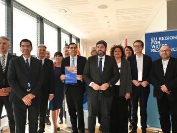 El presidente de la Comunidad, Fernando L&oacute;pez Miras, durante la presentaci&oacute;n de la Alianza de Regiones Europeas por la Resiliencia H&iacute;drica y la Preparaci&oacute;n ante el Cambio Clim&aacute;tico Carme Ripoll&eacute;s / Europa Press 04/03/2026