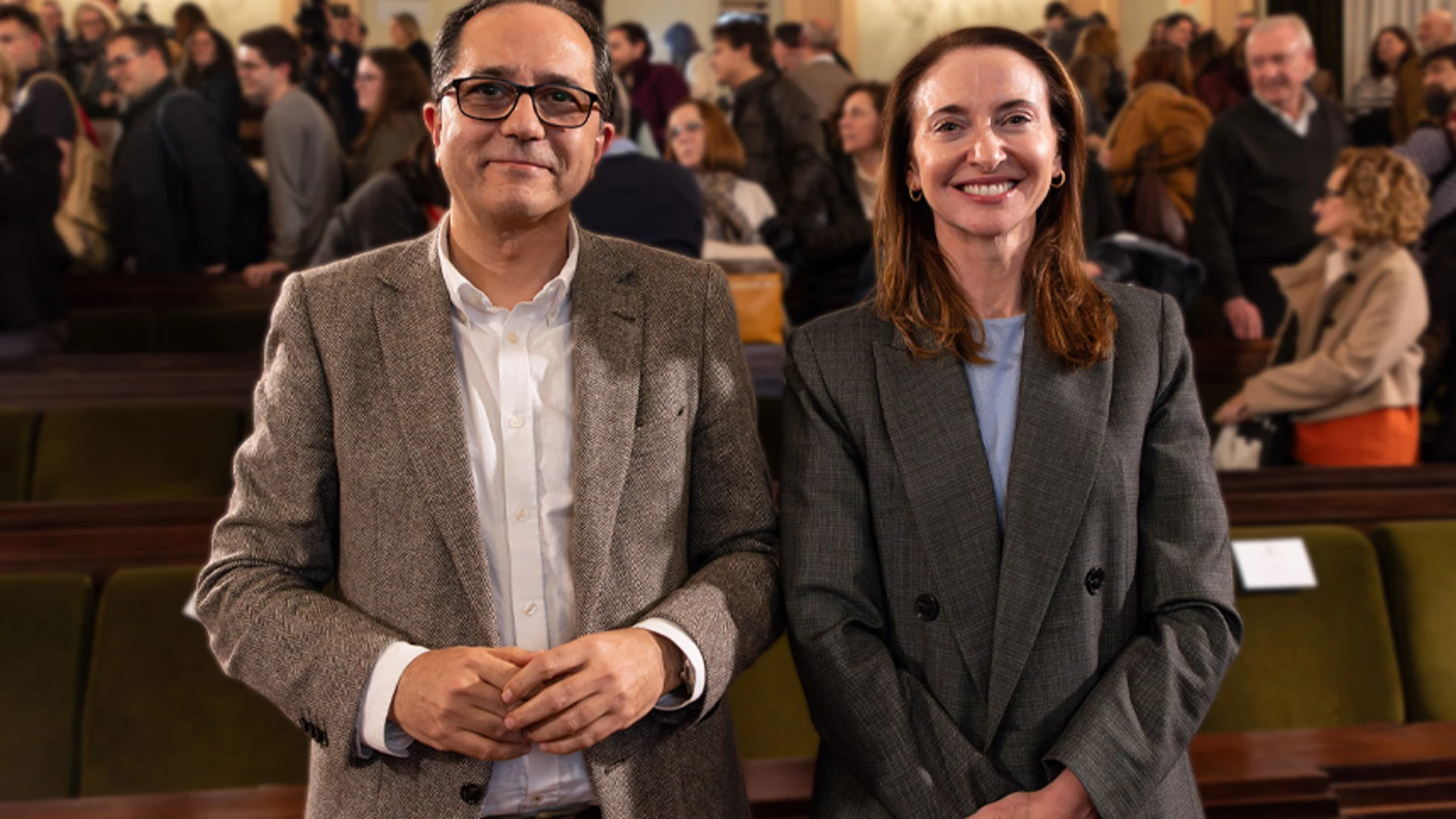 Juan Luis Gandia y Ángeles Solanes, los dos candidatos que pasan a la segunda vuelta de las elecciones a rector de la UV