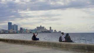 HAVANA, Jan. 26, 2026 -- People rest at the Malecon in Havana, Cuba, Jan. 26, 2026. Europa Press/Contacto/Jiang Biao 26/01/2026 ONLY FOR USE IN SPAIN