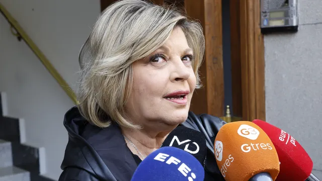 Las emotivas palabras de Terelu Campos al arropar a Sonsoles Ónega tras la muerte de su padre