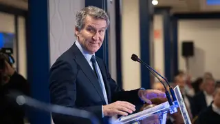Feijóo acerca posturas con el PNV y respalda el Estatuto vasco: "Me gusta como es” Feijóo acerca posturas con el PNV y respalda el Estatuto vasco: "Me gusta como es”