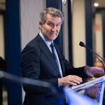 Feij&oacute;o acerca posturas con el PNV y respalda el Estatuto vasco: "Me gusta como es&rdquo;