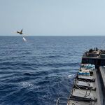 Econom&iacute;a.- Dos buques mercantes, atacados en las inmediaciones del estrecho de Ormuz