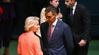 Sánchez agradece las llamadas de apoyo de Von der Leyen, Costa y Macron tras la amenaza de embargo de Trump Europa se distancia de Sánchez: Von der Leyen potencia mensajes opuestos a la posición del Gobierno sobre Irán